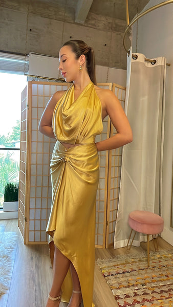 El dorado halter top and skirt set in gold
